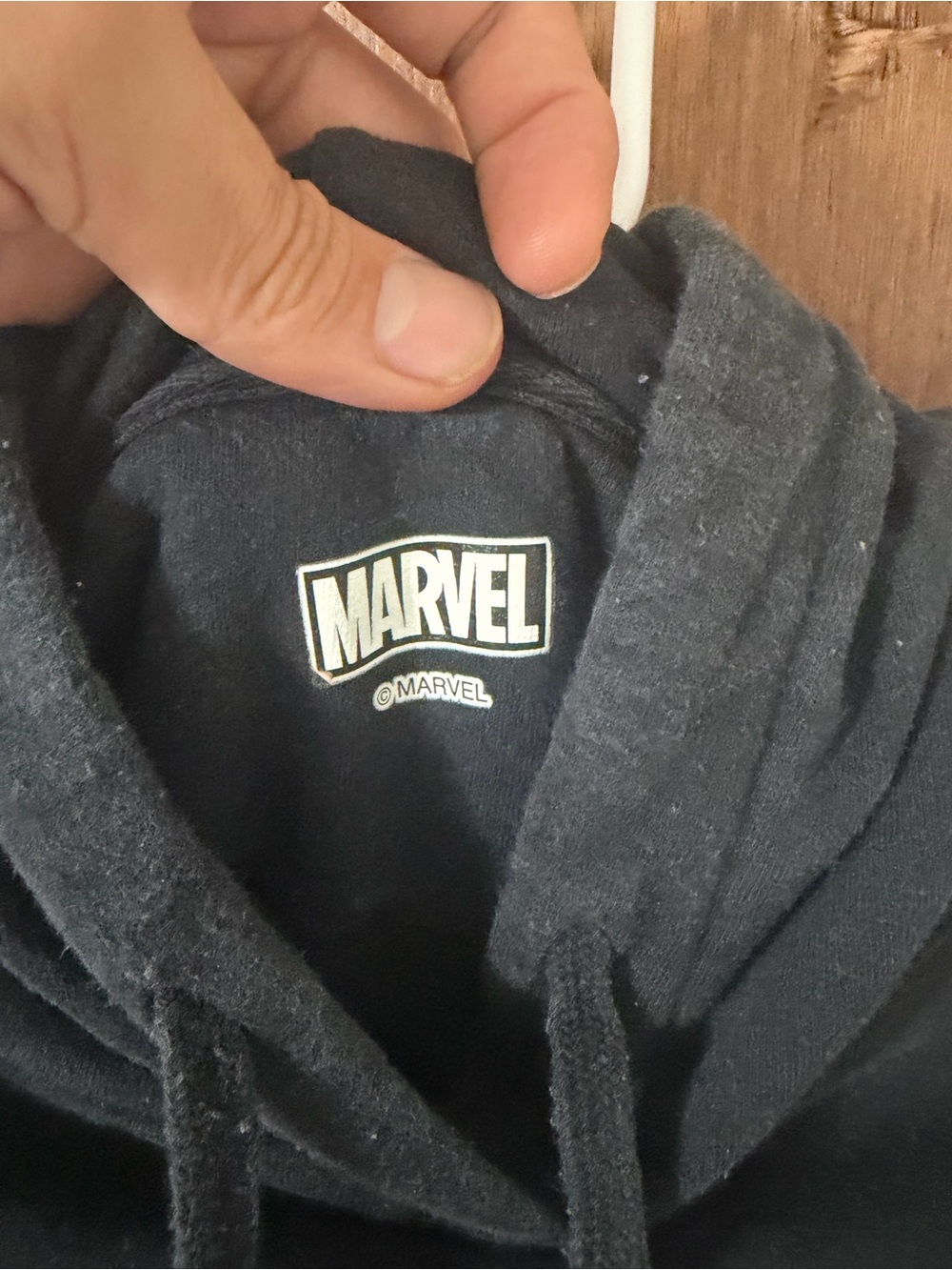 Marvel avengers black hoody - Picture 2 of 3